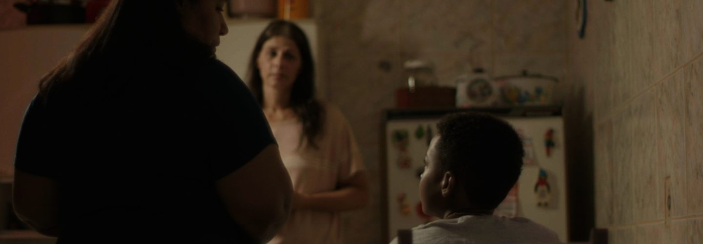 <h1>Mãe do Ouro</h1><strong>Brasil, 14 MIN</strong>