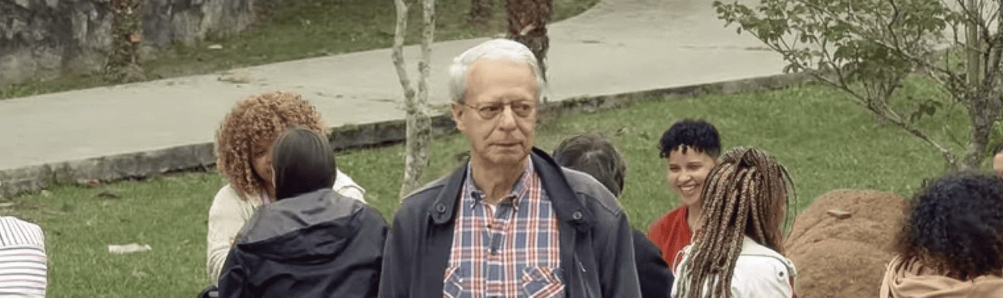 <h1>A cabeça pensa onde os pés pisam – Frei betto e a Educação Popular</h1><strong>Brasil, Costa Rica e Cuba, 65 MIN</strong>