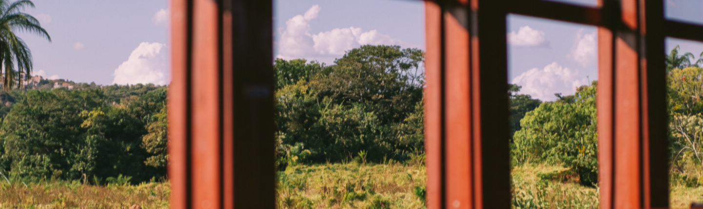 <h1>O trilho invisível do tempo</h1><strong>MG, 18 MIN</strong>