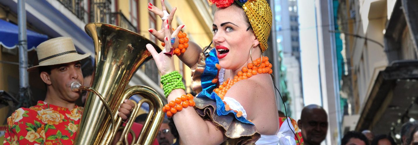 <h1>Riscado</h1><strong>RJ,  MIN</strong>